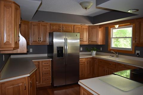 736 Forest Park Dr, Dixon, IL 61021 photo 3