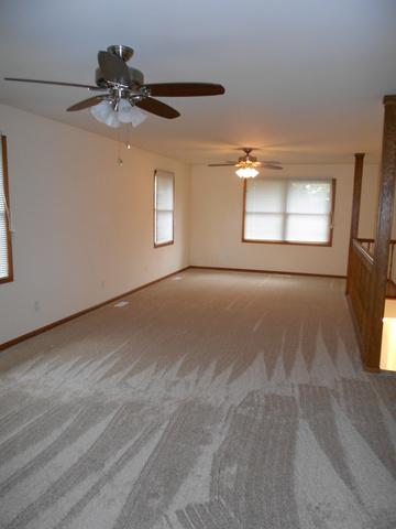 132 Pack Ct, Morris, IL 60450 photo 2