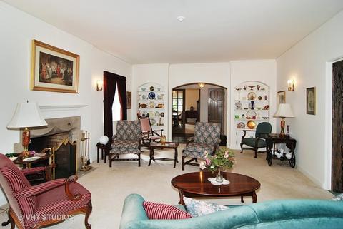 490 Kent Rd, Riverside, IL 60546 photo 4