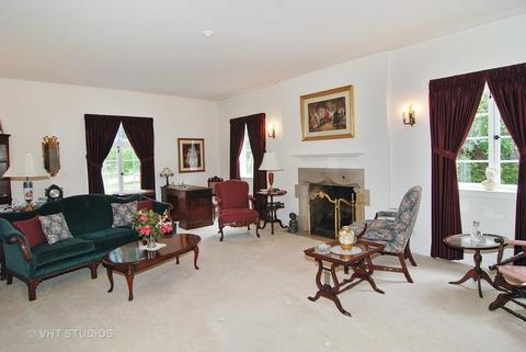 490 Kent Rd, Riverside, IL 60546 photo 3