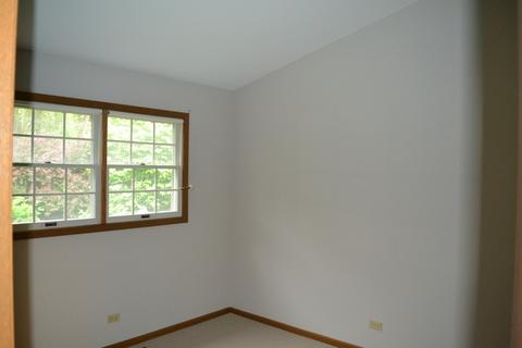 732 Alice Pl, Elgin, IL 60123 photo 9