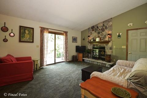 8707 Ferris Rd, Harvard, IL 60033 photo 4