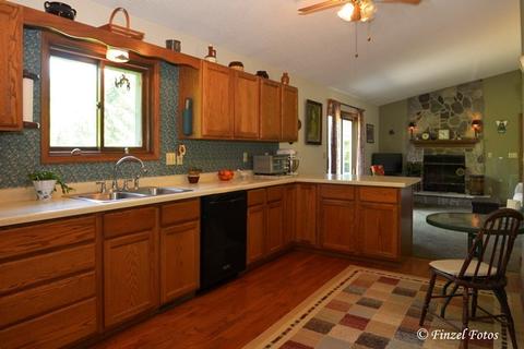 8707 Ferris Rd, Harvard, IL 60033 photo 7