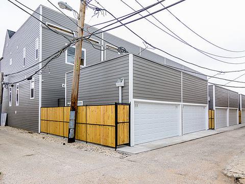 1023 E 43rd St, Chicago, IL 60653 photo 30