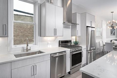 1023 E 43rd St, Chicago, IL 60653 photo 9
