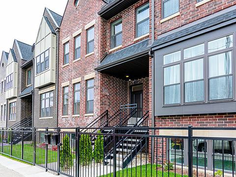 1023 E 43rd St, Chicago, IL 60653 photo 2