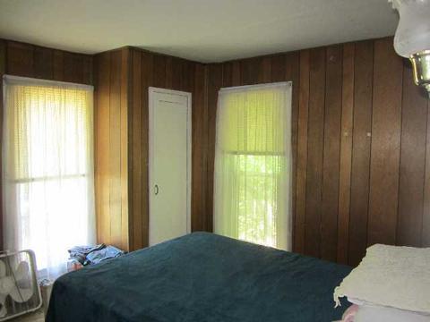 443 E Oak St, Watseka, IL 60970 photo 8