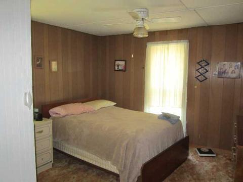 443 E Oak St, Watseka, IL 60970 photo 7