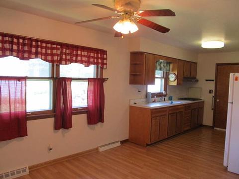 800 E Brown St, Harvard, IL 60033 photo 7