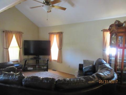 1007 Grand View St, Dixon, IL 61021 photo 5