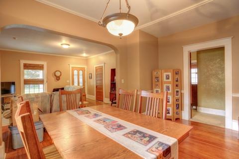 652 E Meyer St, Monticello, IL 61856 photo 8