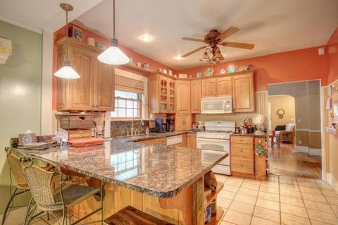 652 E Meyer St, Monticello, IL 61856 photo 10