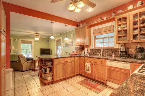652 E Meyer St, Monticello, IL 61856 photo 11