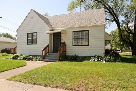 894 W Wilson Dr, Kankakee, IL 60901 photo 1