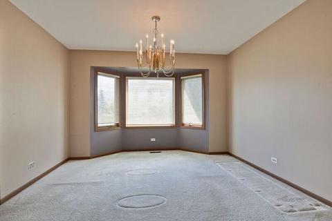 548 Valleyview Dr, Bartlett, IL 60103 photo 8