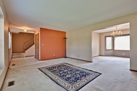 548 Valleyview Dr, Bartlett, IL 60103 photo 7