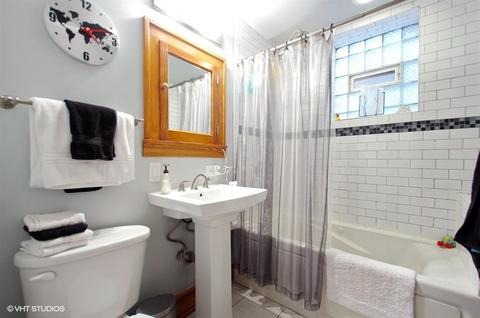 1464 W Olive Ave, Chicago, IL 60660 photo 9