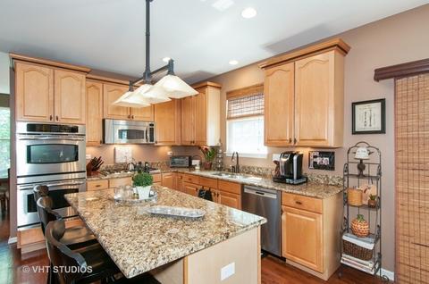 1435 Whitefence Rd, Bartlett, IL 60103 photo 8