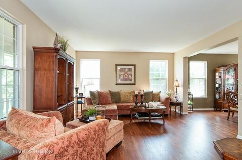 1435 Whitefence Rd, Bartlett, IL 60103 photo 3