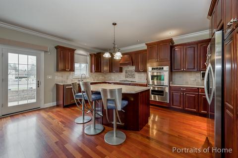 571 N 6th Ave, Addison, IL 60101 photo 4
