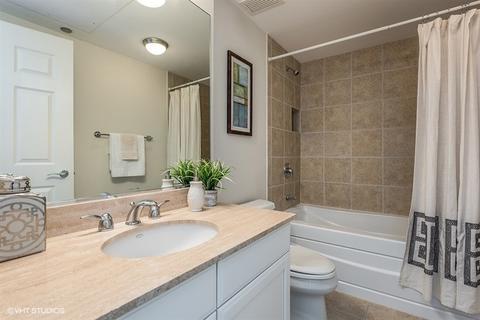 21 E Huron St #1705, Chicago, IL 60611 photo 11