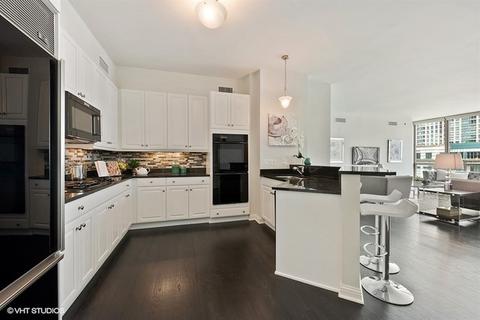 21 E Huron St #1705, Chicago, IL 60611 photo 5