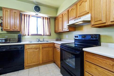501 Mchenry Rd #1A, Wheeling, IL 60090 photo 3
