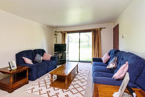 501 Mchenry Rd #1A, Wheeling, IL 60090 photo 2