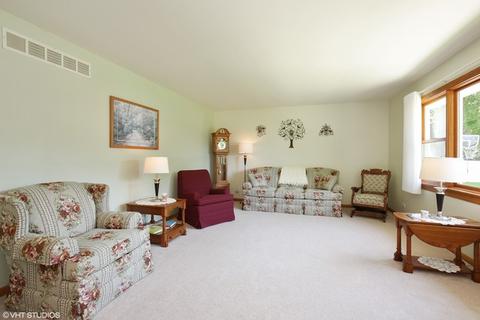 8 N675 Stevens Rd, Elgin, IL 60124 photo 2