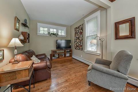 701 Pershing Ave, Wheaton, IL 60189 photo 5
