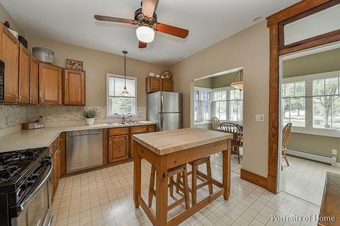 701 Pershing Ave, Wheaton, IL 60189 photo 9