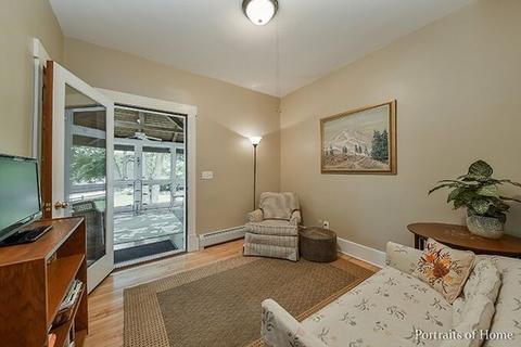 701 Pershing Ave, Wheaton, IL 60189 photo 8