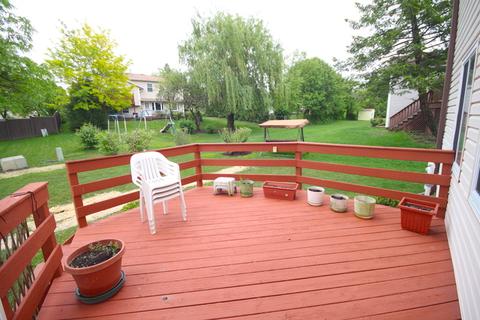 885 Gannon Dr, Hoffman Estates, IL 60169 photo 10