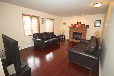 885 Gannon Dr, Hoffman Estates, IL 60169 photo 11