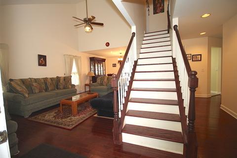 885 Gannon Dr, Hoffman Estates, IL 60169 photo 17
