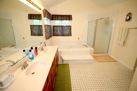 885 Gannon Dr, Hoffman Estates, IL 60169 photo 23