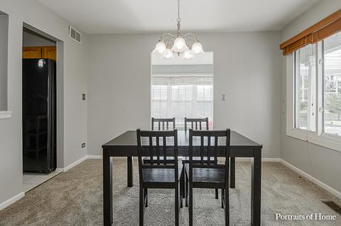 349 Meadowview Ln, Aurora, IL 60502 photo 8