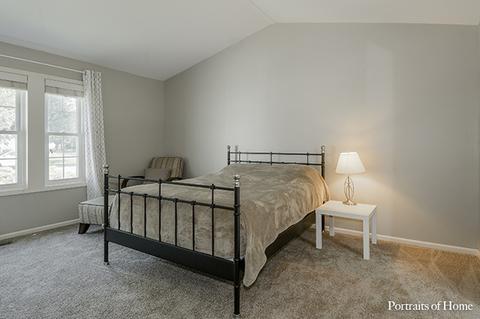 349 Meadowview Ln, Aurora, IL 60502 photo 11