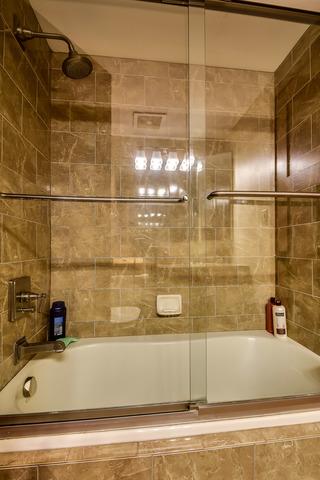 1380 Dennison Rd, Hoffman Estates, IL 60195 photo 15