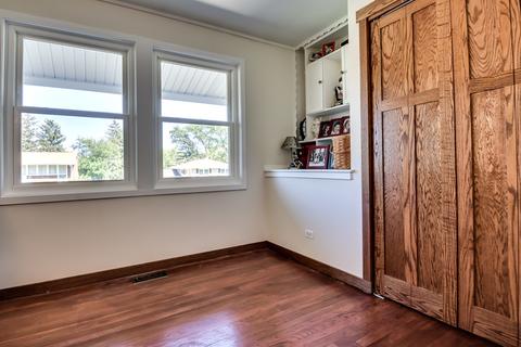 1380 Dennison Rd, Hoffman Estates, IL 60195 photo 18