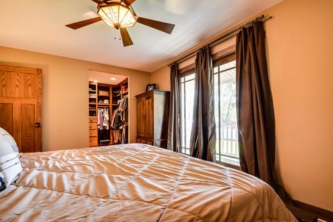 1380 Dennison Rd, Hoffman Estates, IL 60195 photo 12
