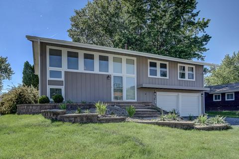 1380 Dennison Rd, Hoffman Estates, IL 60195 photo 1