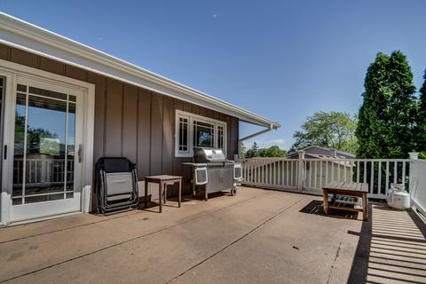 1380 Dennison Rd, Hoffman Estates, IL 60195 photo 25