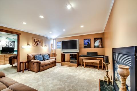 1380 Dennison Rd, Hoffman Estates, IL 60195 photo 20