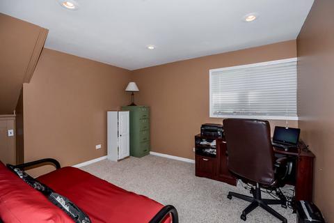 1586 Marshall Dr, Des Plaines, IL 60018 photo 24