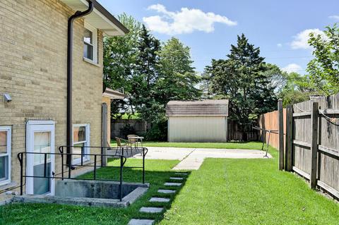 1586 Marshall Dr, Des Plaines, IL 60018 photo 28