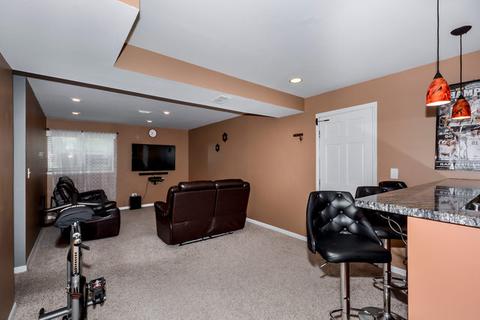 1586 Marshall Dr, Des Plaines, IL 60018 photo 20