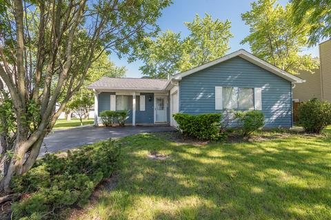 3075 Fox Hill Rd, Aurora, IL 60504 photo 2