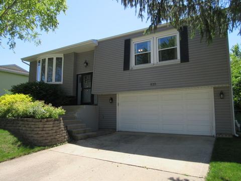 835 Hunter Dr, Roselle, IL 60172 photo 1