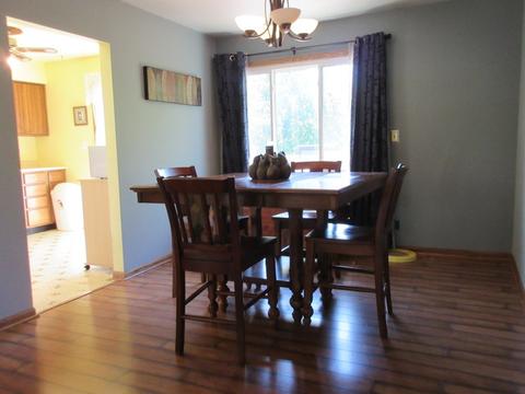 835 Hunter Dr, Roselle, IL 60172 photo 5